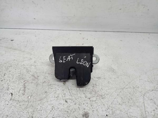 GACHE DE HAYON SEAT LEON 2005-2012 - Vue 1